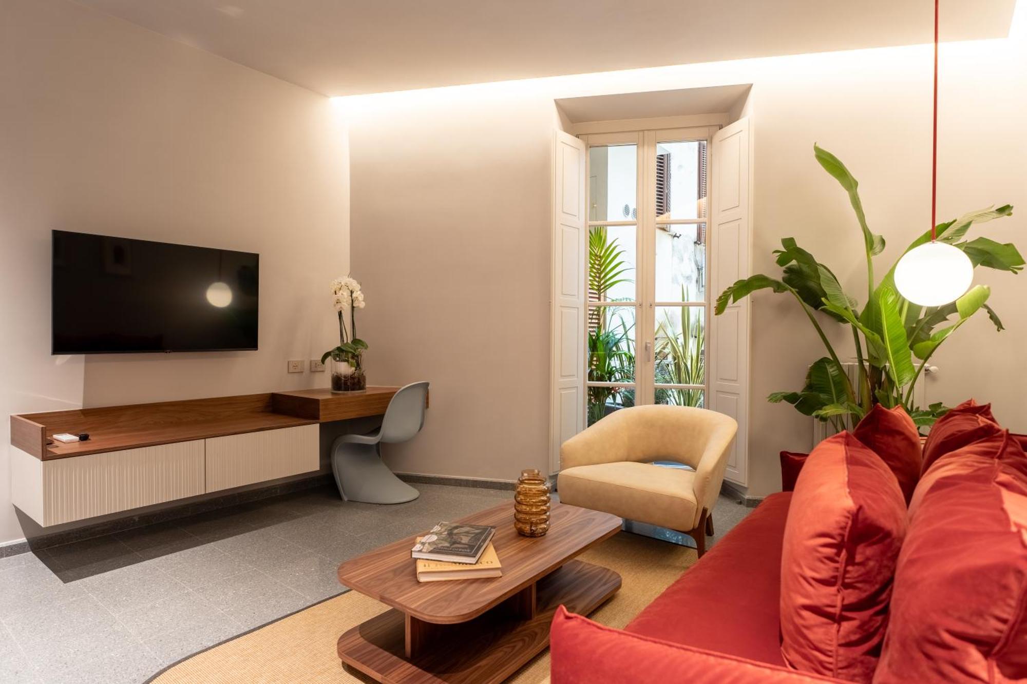Luxury Near Colosseum Apartment *