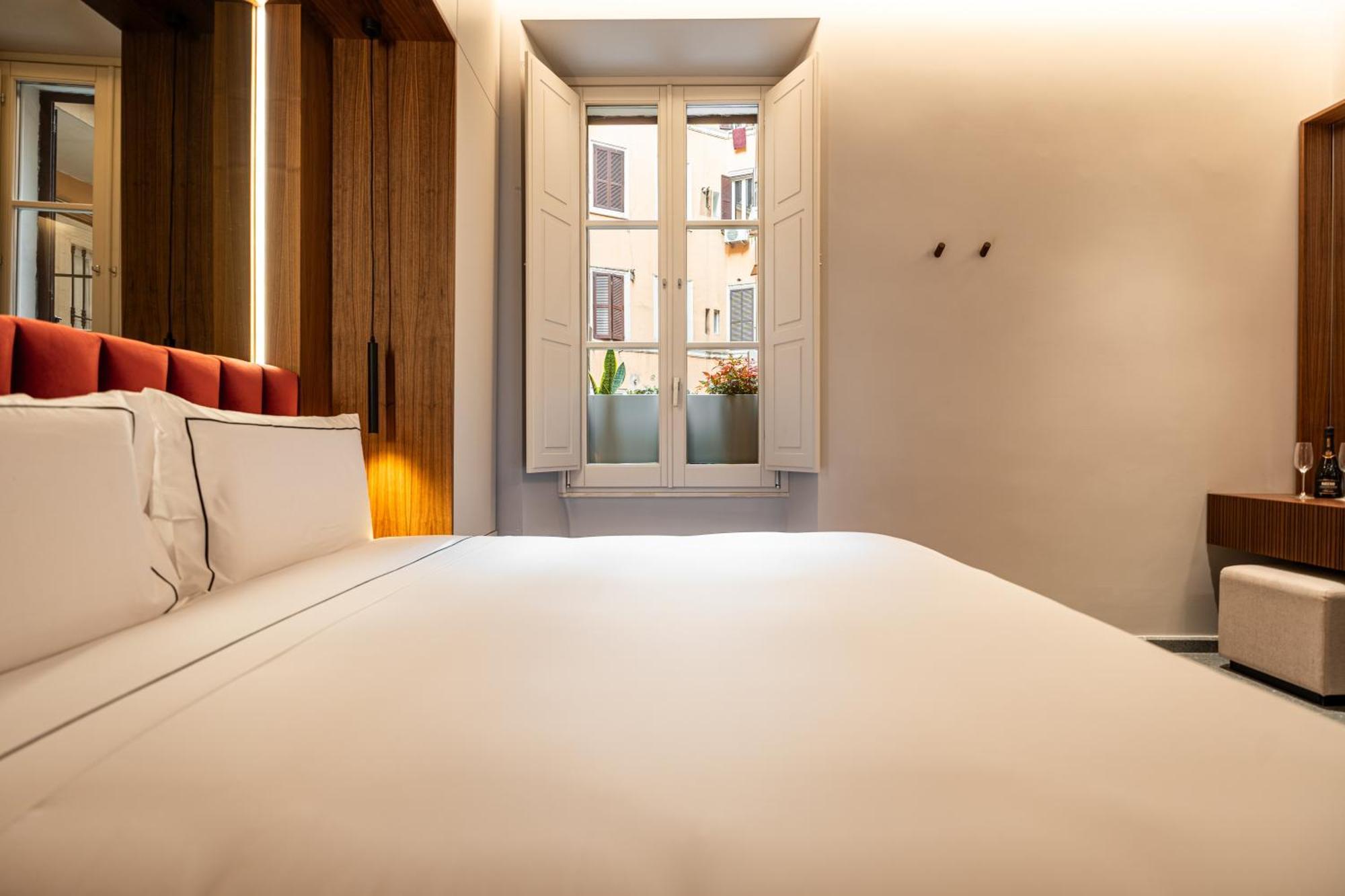Luxury Near Colosseum Apartment *